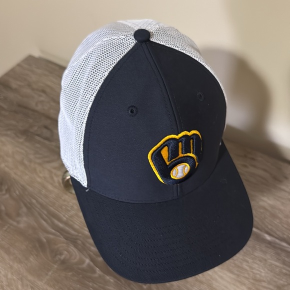 47 Navy/White Milwaukee Brewers Primary Logo Trucker Snapback Hat - Picture 6 of 13